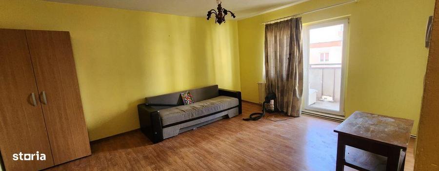 Apartament cu 2 camere semidecomandat în Bartolomeu