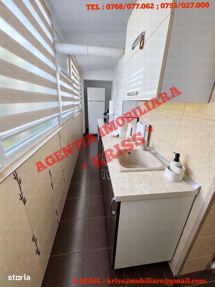 Apartament cu 3 camere decomandat în Prundu