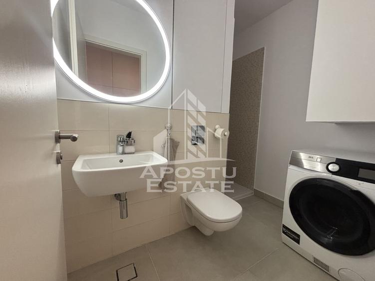 Apartament cu 3 camere semidecomandat în Take Ionescu