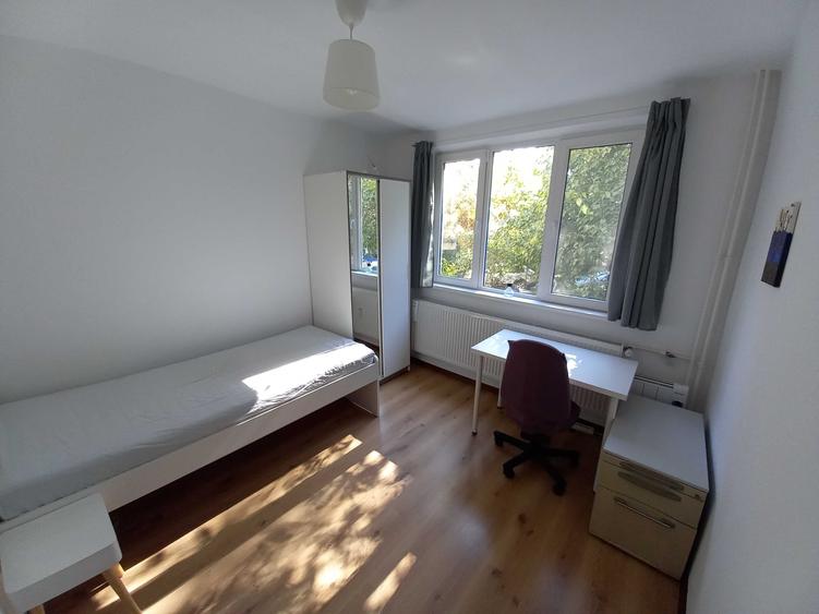 Apartament cu 3 camere decomandat în Domenii