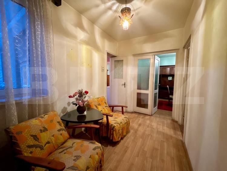 Apartament cu 3 camere decomandat, mobilat în Rogerius