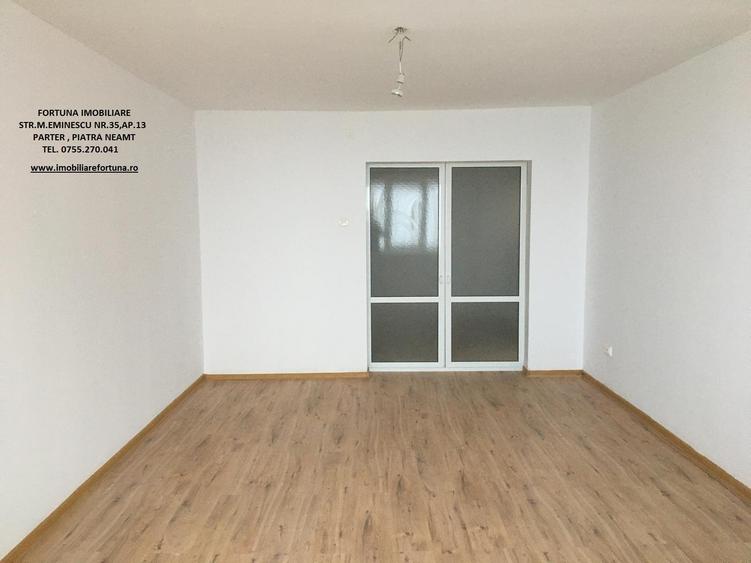 Apartament cu 3 camere decomandat în Mărăței