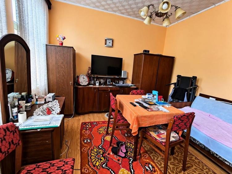 Casă individuală cu 3 camere cu Canalizare în Ultracentral