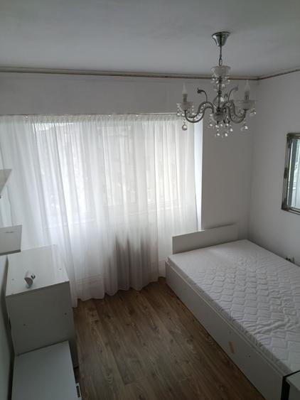 Propietar, ap 3 cam , vanzare - Bld Indepedentei - 3