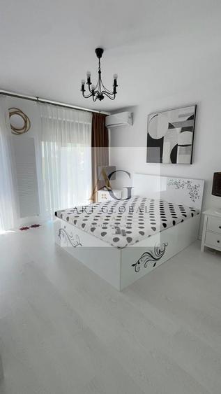 Duplex cu 4 camere cu Canalizare în Domnești