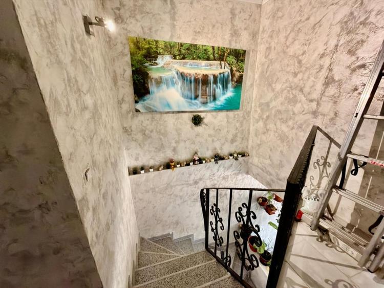 Casă individuală cu 4 camere cu Canalizare în Sud-Vest