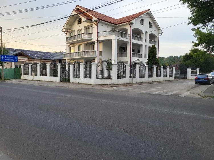 Casă cu 4 camere în Tudor Vladimirescu