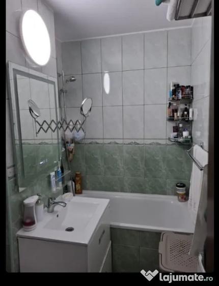 Apartament cu 2 camere semidecomandat în Sălăjan