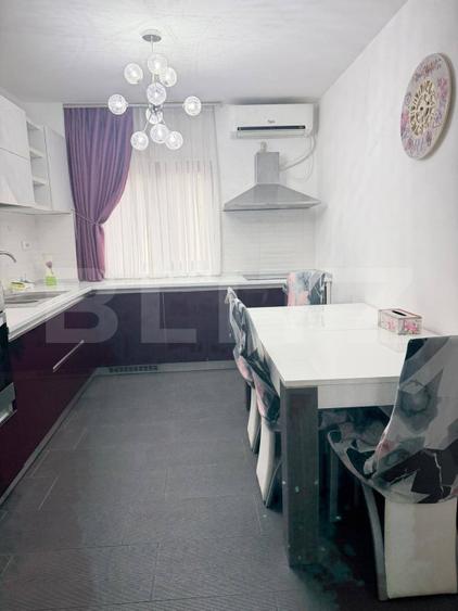 Apartament cu 3 camere semidecomandat, mobilat în Central