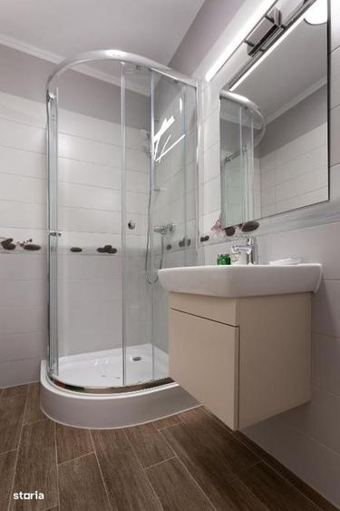 Apartament cu 2 camere decomandat în Tractorul