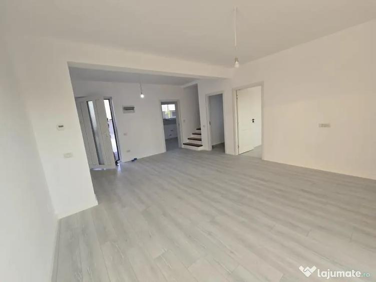 Casă cu 5 camere cu Teren 252 Mp în Valea Lupului