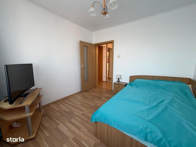 Apartament cu 3 camere semidecomandat, mobilat în Iancului