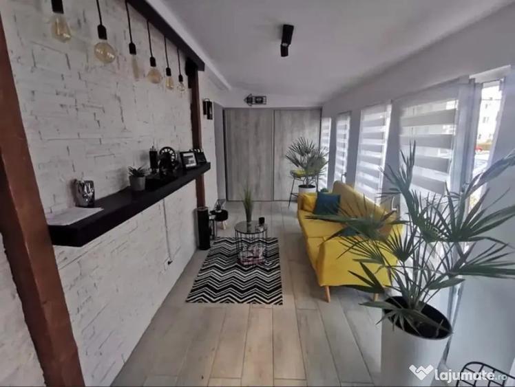 Apartament cu 3 camere semidecomandat în Obcini
