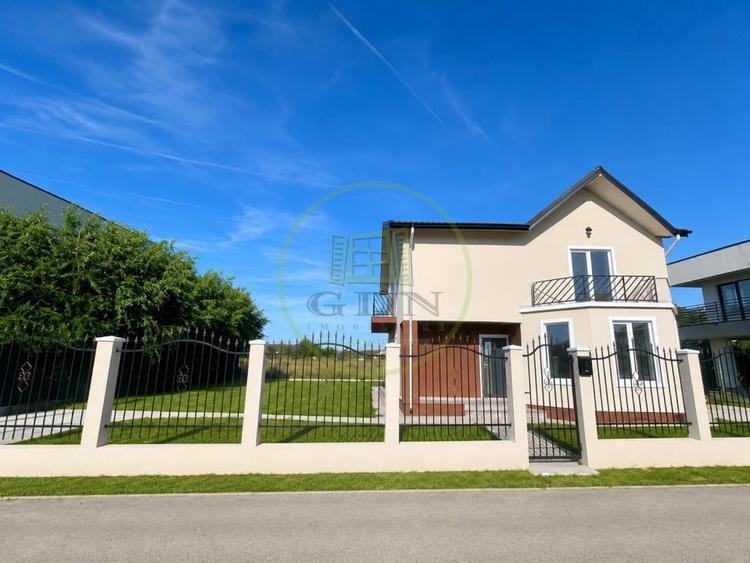 Casă individuală cu 5 camere cu Teren 500 Mp în Corbeanca