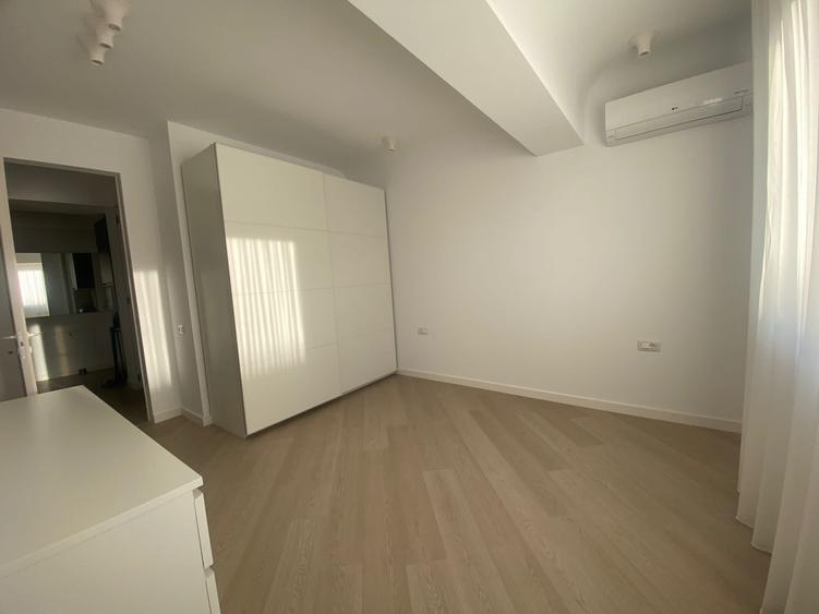 Apartament cu 3 camere decomandat în Pipera