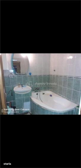 Apartament 3 decomandat, CT, mobilat, utilat, etaj 4 - 1 Mai - Pelenda - 1