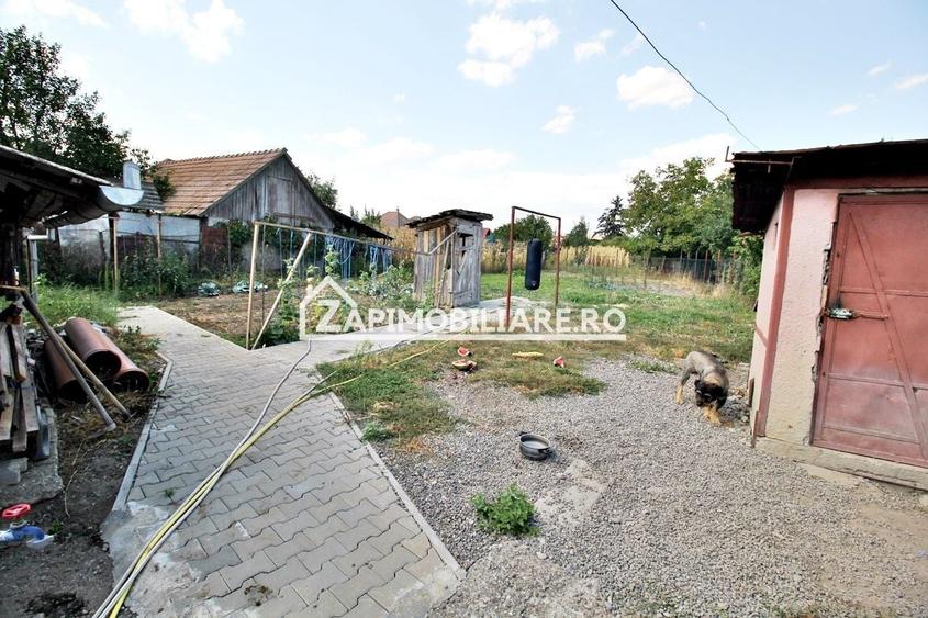 Casă individuală cu 5 camere cu Canalizare în Mureșeni