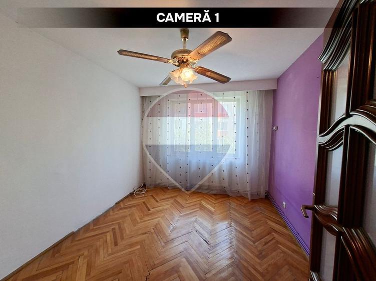 Apartament cu 4 camere decomandat în Ultracentral