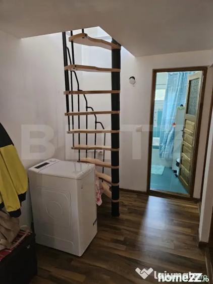 Casă cu 5 camere cu Teren 524 Mp în Găești