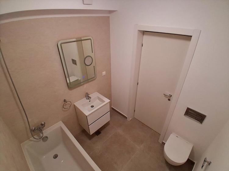 Apartament cu 2 camere decomandat în Străulești
