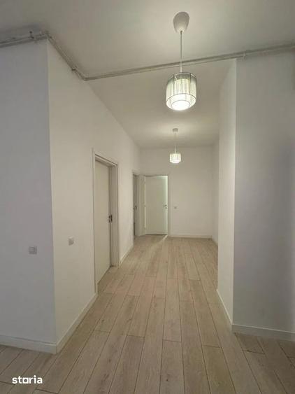 Apartament cu 3 camere semidecomandat în Malu Roșu