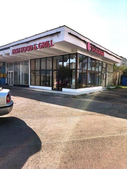 Spațiu comercial, de 75 mp, în Cornișa