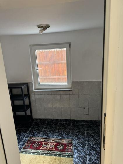 Casă cu 2 camere cu Teren 150 Mp în Casa de Cultură