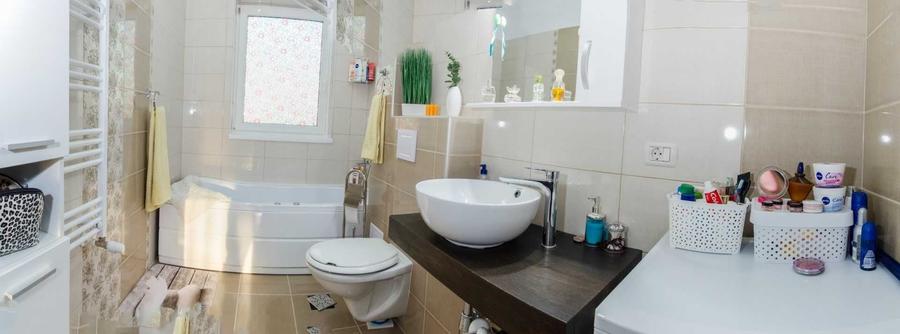 Apartament cu 2 camere decomandat în Est