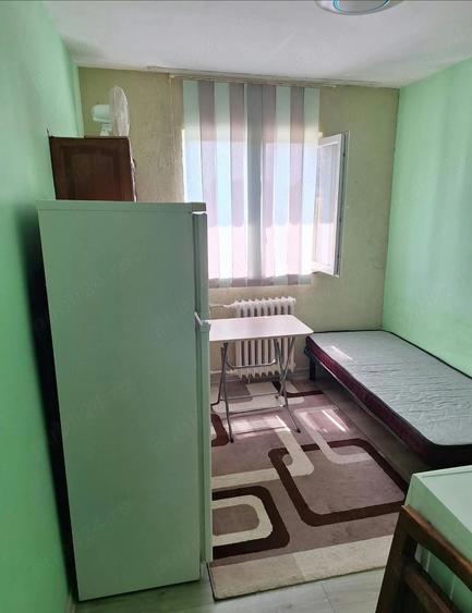 Garsonieră decomandată în Dacia