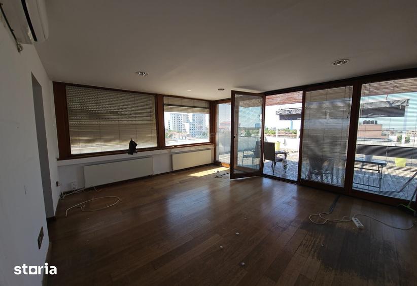 Apartament cu 5 camere în Dorobanți