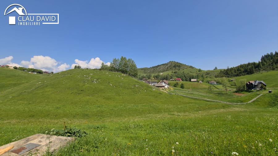Teren Construcții intravilan de 3970 mp, în Fundata