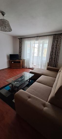Apartament cu 2 camere semidecomandat în Micro 11