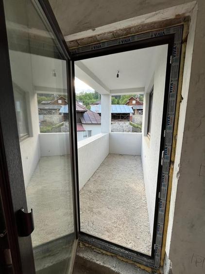 Casă cu 6 camere cu Teren 678 Mp în Central