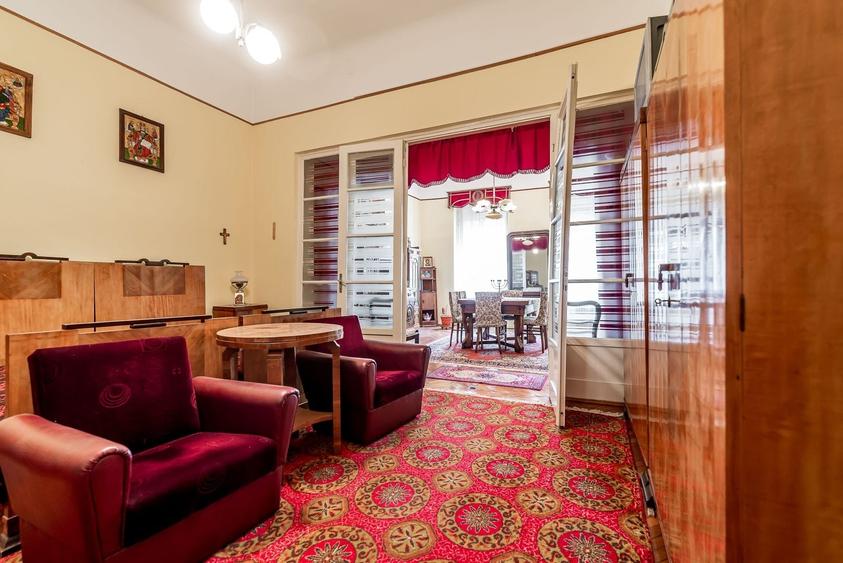 Apartament cu 3 camere semidecomandat, mobilat în Ultracentral