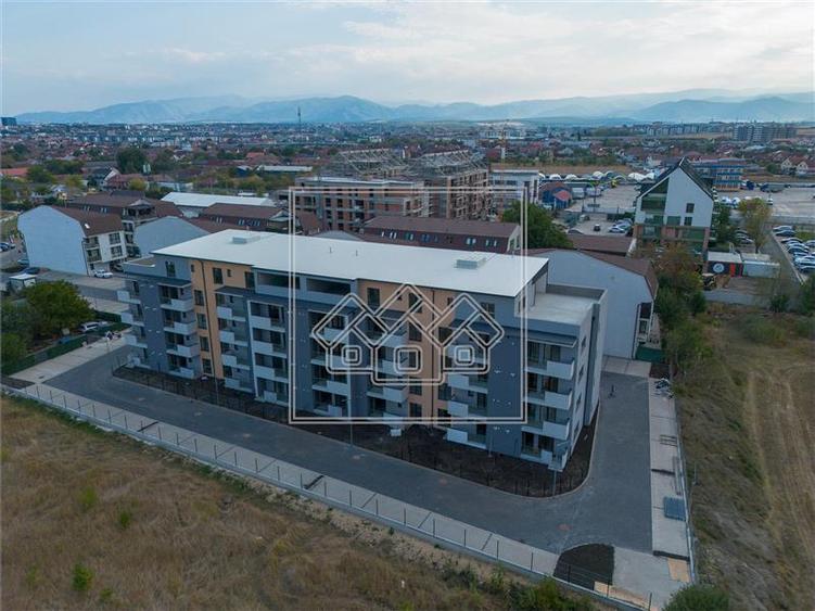 Apartament cu 3 camere nedecomandat în Țiglari