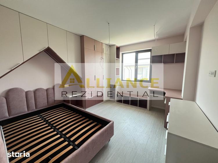 Casă cu 4 camere cu Teren 365 Mp în Vidra