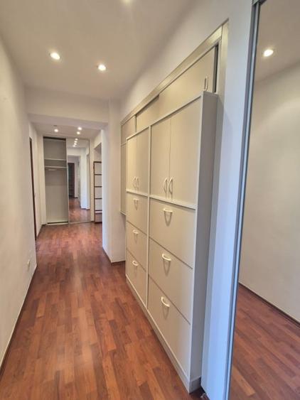 Apartament cu 4 camere decomandat, mobilat în Aviației