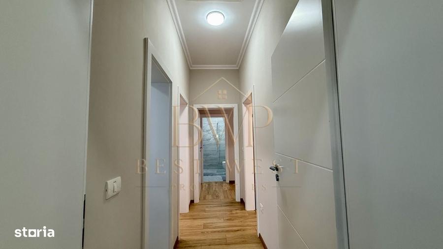 Casă cu 4 camere în Dumbrăvița