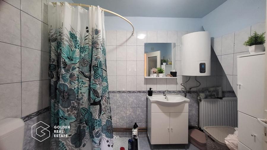 Casă individuală cu 4 camere cu Canalizare în Urseni