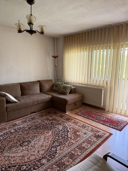 Apartament cu 2 camere decomandat în Exterior Vest