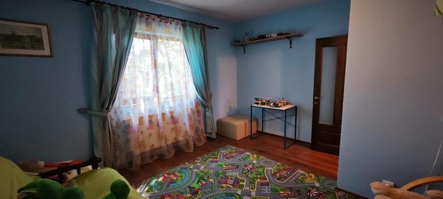 Apartament cu 5 camere decomandat în Lunca Cetățuii