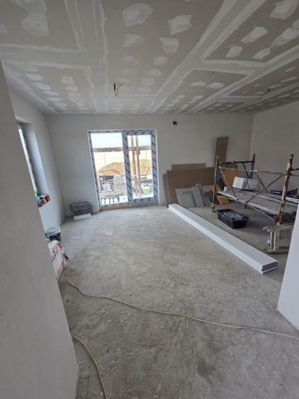 Casă individuală cu 4 camere cu Teren 400 Mp în Cumpăna