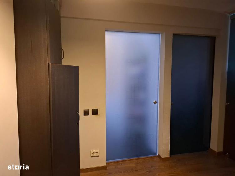 Apartament cu 3 camere în Berceni