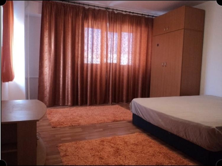Garsonieră decomandată, mobilată în Calea Călărașilor
