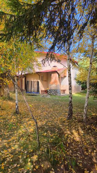 Casă cu Teren 1700 Mp în Șotrile