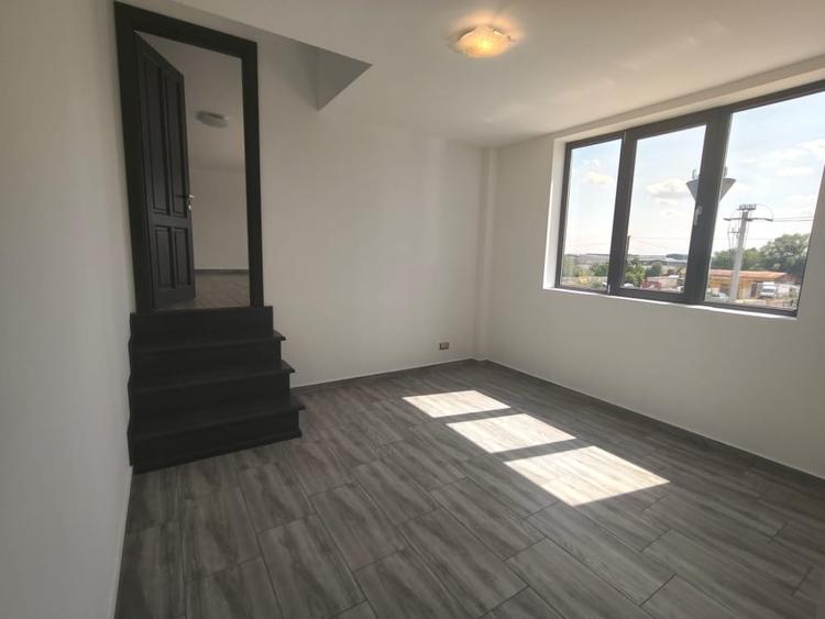 Spațiu comercial, de 1,590 mp, în Malu Mare