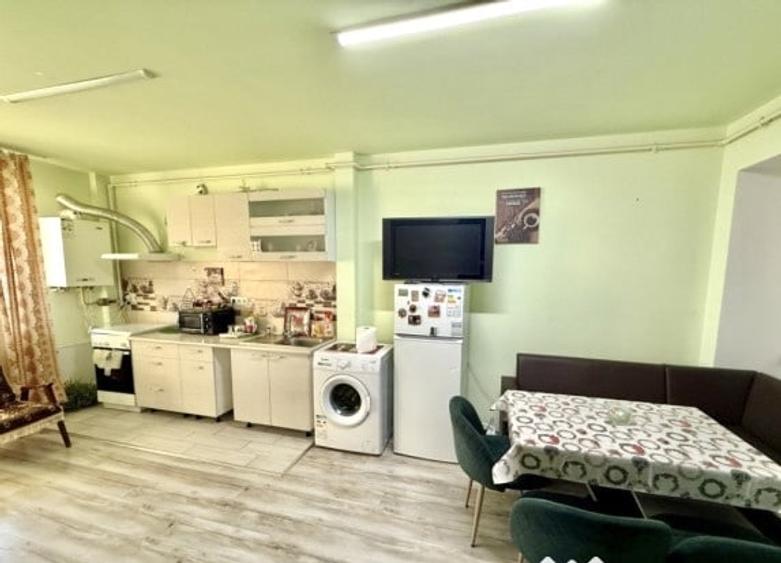 Apartament cu 2 camere semidecomandat în Florești