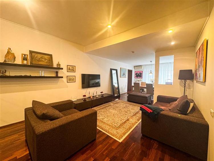 Apartament cu 3 camere decomandat, mobilat în Herăstrău — fotografia 2