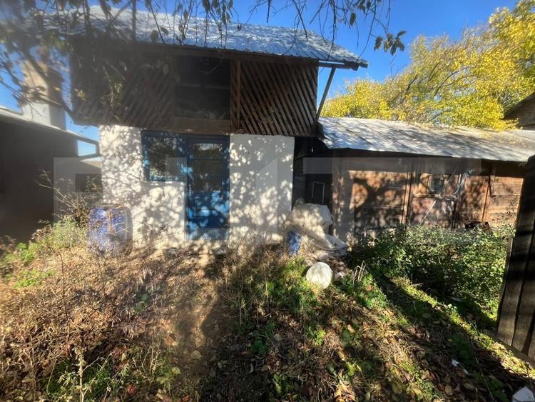 Casă individuală cu 3 camere cu Teren 4500 Mp în Bolovani