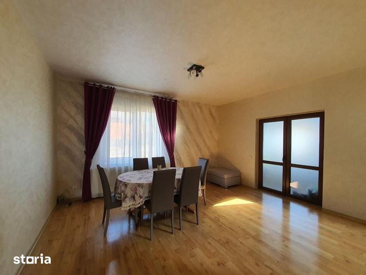 Casă cu 5 camere cu Teren 960 Mp în Valea Lupului